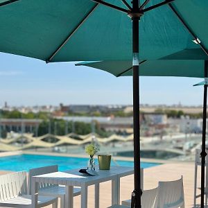 Ribera De Triana Hotel